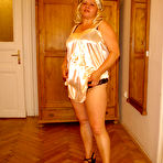 First pic of Big blonde mature slut loves sucking the cock