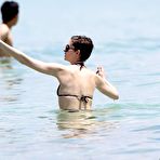 Third pic of Anne Hathaway fully naked at Largest Celebrities Archive!