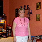 First pic of This housewife loves getting naked for us