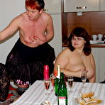 First pic of This is one hot mature sexparty that rocks