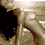 Fourth pic of Aida Yespica :: THE FREE CELEBRITY MOVIE ARCHIVE ::