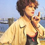 First pic of Rodox Kinky retro slut gets a good fucking