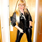 Fourth pic of Fetish Wife UK