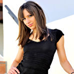 First pic of Risi Simms Petite Brunette Amateur Model Flashes in Public