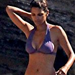 First pic of RealTeenCelebs.com - Halle Berry nude photos and videos