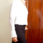 Fourth pic of SecretaryPantyhose :: Marion&Sophia frisky office pantyhosers