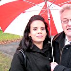 First pic of Opa ist geil und bumst mit junger Frau