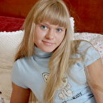 First pic of Beauty-Angels.com - Stunning teen babe offers her juicy pussy for good fucking