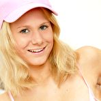 First pic of Young Busty: Lilian (19) - Cup DD