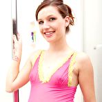 First pic of Baby oil on pregnant body