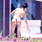 Second pic of :: Largest Nude Celebrities Archive. Naya Rivera fully naked! ::