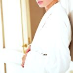 First pic of Jennifer Mackay Reveals her Super Hot Body - Erotiq Links