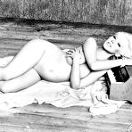 Fourth pic of Christina Aguilera fully naked at Largest Celebrities Archive!