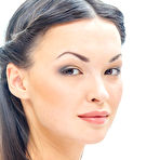 First pic of New model Xola is stunning 20-year old with exquisite facial features, slim body, elegant appeal