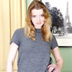 First pic of I some times have carried out by the cock on pink lips and has shipped the head in her mouth ...