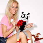 First pic of ALS is All Ladies Shaved - ALS Scan Gallery Preview