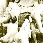 First pic of Retro Porn Archive :: Vintage porn is a lot hotter!