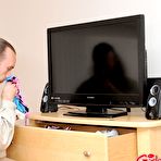 First pic of Girls Abuse Guys