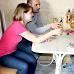 First pic of YOUNG SEX PARTIES // teenagers hanging out and fucking loud!