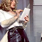 First pic of Rodox 70's secretary fucked by her boss