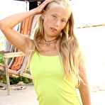 First pic of 18 year old spreading her pussy