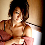 Second pic of Sexy gravure idol beauty slowly takes off her pink kimono