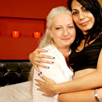 First pic of Hot babe and her older lesbian lover have fun