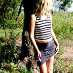 Second pic of PeeHunters - the one and only outdoor peeing site