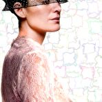 Third pic of Carrie Anne Moss Nude Caps And Pregnant Shots