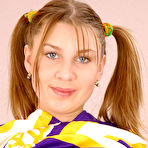 Second pic of ATK Hairy Presents Free Thumbnailed Gallery