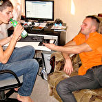 First pic of SELL YOUR GF -//- Guys sell their GFs to strangers like prostitutes!!!
