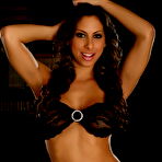 First pic of Alluring Vixen Leila shows off her perfect bubble butt in tight black and white shorts