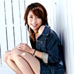 First pic of Jyuri Kanoh - Sexy Japanese lingerie model shows fine ass