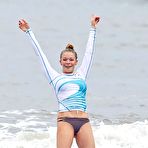 Fourth pic of LeAnn Rimes paddleboarding in Hawaii