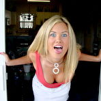First pic of Cunning cougars are on the prowl hunting down free amateur sex partners and endville crawling