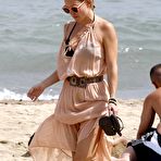 Third pic of Kate Hudson fully naked at Largest Celebrities Archive!