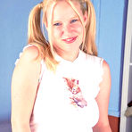 First pic of 18 Eighteen Presents Free Thumbnailed Gallery