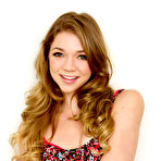 First pic of Jessie Andrews peels off her summer dress and spreads her pussy