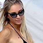 First pic of :: Largest Nude Celebrities Archive. Laura Cremaschi fully naked! ::