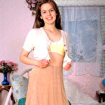 First pic of 18 Eighteen Presents Free Thumbnailed Gallery