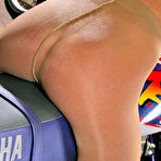 Third pic of :: www.bestnylongirls.com ::