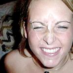 Third pic of Sex girlfriend pics :: Naked non-professional girl on her knees waiting for.. 