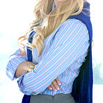 First pic of 
      Cherie Deville gets pounded by her masseur's massive black cock
    