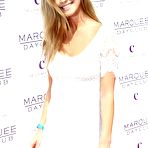 Fourth pic of Nina Agdal exposed her legs at redcarpet