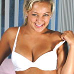 Second pic of Hot Blonde Teen Girl