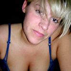 Second pic of REAL MATURE AMATEURS - by homemadejunk.com