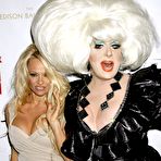 First pic of Pamela Anderson shows cleavage paparazzi shots