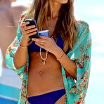 Fourth pic of Jessica Alba fully naked at Largest Celebrities Archive!