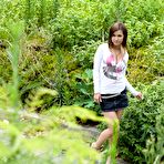 First pic of Japanese avidol Maria Ozawa posing outdoor