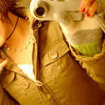 Fourth pic of Sex girlfriend pics :: Hot amateur cutie's bedroom selfpics 